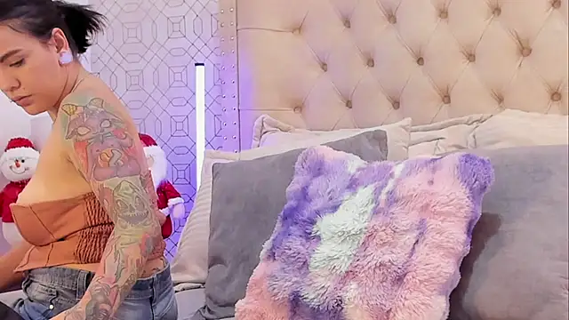 SuccubusDolly online show from 20, 11, 2025