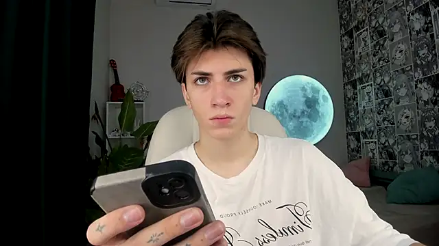 Oliver Starboy online show from 12, 9, 2025