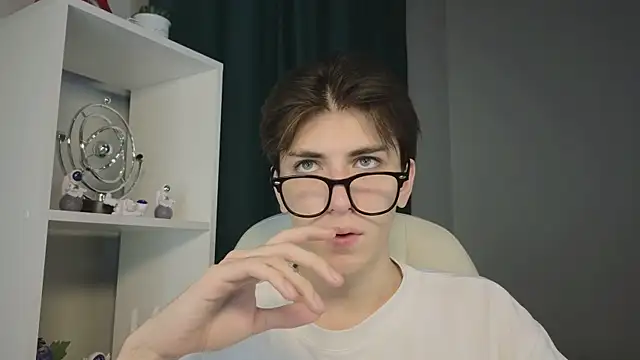 Oliver Starboy online show from 19, 9, 2025