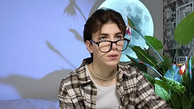 Oliver Starboy online show from 7, 10, 2025