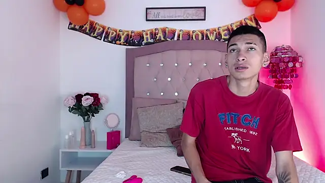 AmelieAndAce online show from 14, 10, 2025