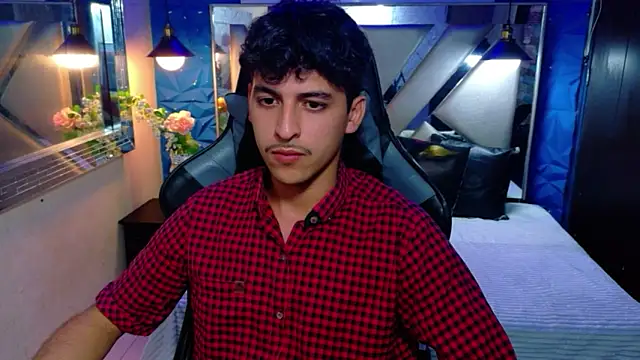 Snapshot of Alan_Del_Reyx chatting on 8, 2, 2026 Alan Del Reyx online show from 8, 2, 2026