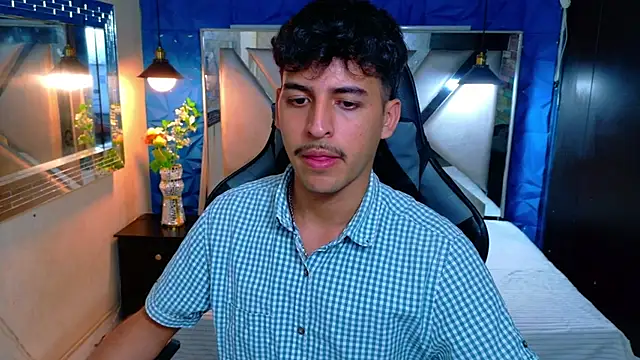 Snapshot of Alan_Del_Reyx chatting on 2, 3, 2026 Alan Del Reyx online show from 2, 3, 2026