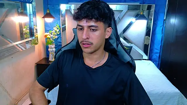 Snapshot of Alan_Del_Reyx chatting on 6, 3, 2026 Alan Del Reyx online show from 6, 3, 2026