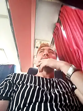 mert0359 online show from 10, 9, 2025