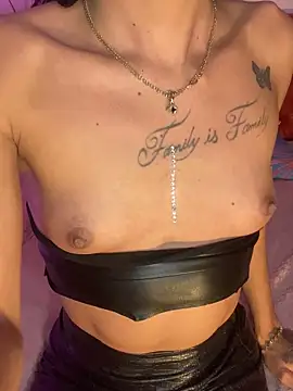 Snapshot of Lady_Dirty444 chatting on 28, 9, 2025 Lady Dirty444 online show from 28, 9, 2025