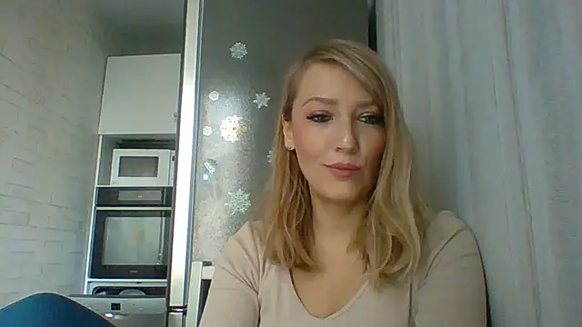 Snapshot of Vexxaa chatting on 17, 12, 2025 Vexxaa online show from 17, 12, 2025