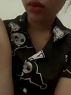 Snapshot of Nguyenha11 chatting on 2, 10, 2025 Nguyenha11 online show from 2, 10, 2025