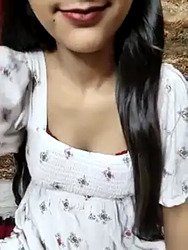 Snapshot of Indian-Aleena chatting on 7, 10, 2025 Indian-Aleena online show from 7, 10, 2025