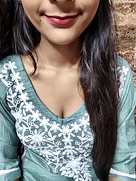 Snapshot of Indian-Aleena chatting on 10, 10, 2025 Indian-Aleena online show from 10, 10, 2025