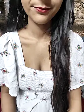 Snapshot of Indian-Aleena chatting on 30, 10, 2025 Indian-Aleena online show from 30, 10, 2025