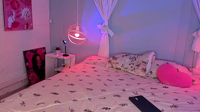 Snapshot of Hannahpage chatting on 29, 10, 2025 Hannahpage online show from 29, 10, 2025