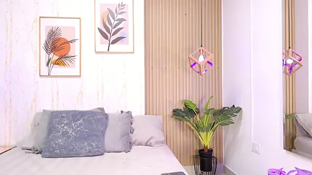 Snapshot of Ayleen_Dunkan chatting on 13, 9, 2025 Ayleen Dunkan online show from 13, 9, 2025