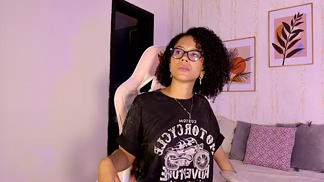 Snapshot of Ayleen_Dunkan chatting on 29, 9, 2025 Ayleen Dunkan online show from 29, 9, 2025