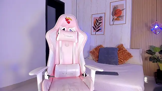 Ayleen Dunkan online show from 29, 11, 2025