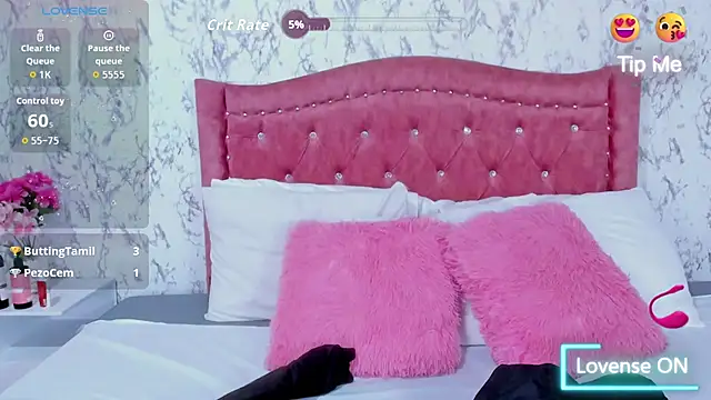 Snapshot of SofiiFoox chatting on 18, 10, 2025 SofiiFoox online show from 18, 10, 2025