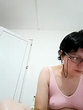 Vera Elle online show from 10, 10, 2025