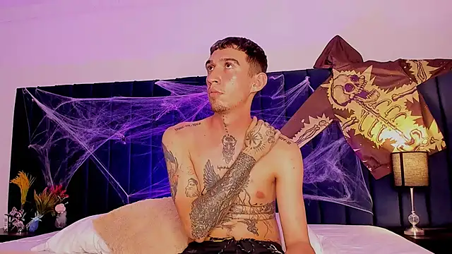 dominik thompson777 online show from 1, 11, 2025