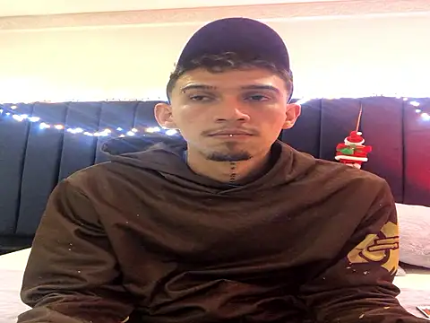 dominik thompson777 online show from 17, 11, 2025