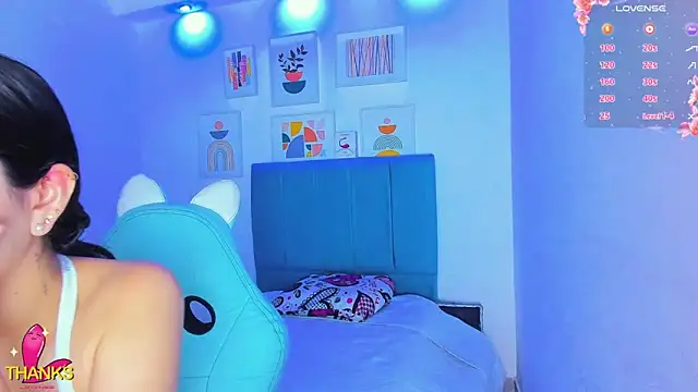 milk candy18 online show from 17, 12, 2025