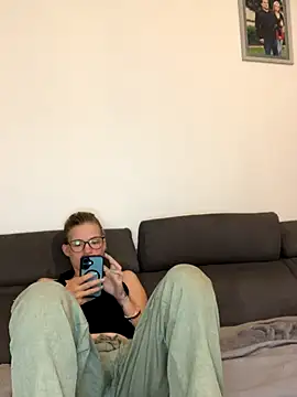 Lesamantssexy online show from 2, 11, 2025