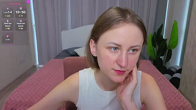 LuluChiiii online show from 1, 12, 2025