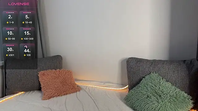 Snapshot of dan_diana chatting on 25, 10, 2025 dan diana online show from 25, 10, 2025