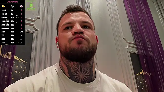 Snapshot of OliverSport chatting on 11, 10, 2025 OliverSport online show from 11, 10, 2025