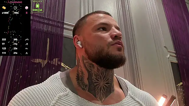 Snapshot of OliverSport chatting on 17, 10, 2025 OliverSport online show from 17, 10, 2025