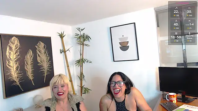 EvaMontenegro online show from 22, 12, 2025