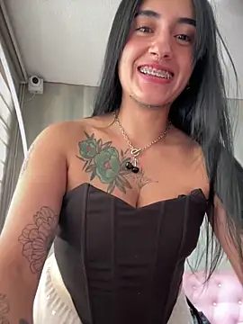 Snapshot of LilithPink_ chatting on 24, 10, 2025 LilithPink online show from 24, 10, 2025