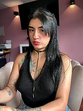 Snapshot of LilithPink_ chatting on 28, 10, 2025 LilithPink online show from 28, 10, 2025