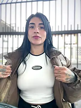 Snapshot of LilithPink_ chatting on 21, 11, 2025 LilithPink online show from 21, 11, 2025