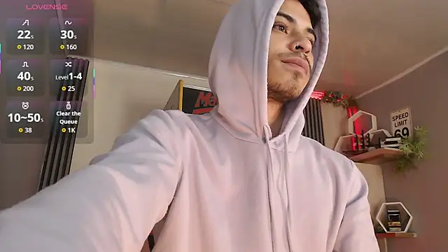 Snapshot of Bastian_MCcormick chatting on 13, 10, 2025 Bastian MCcormick online show from 13, 10, 2025