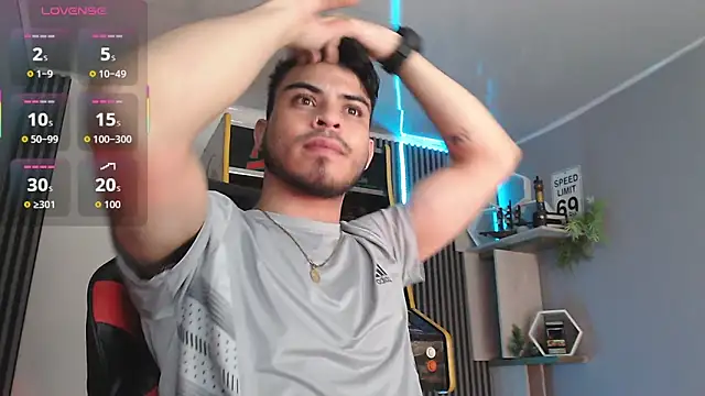 Snapshot of Bastian_MCcormick chatting on 3, 11, 2025 Bastian MCcormick online show from 3, 11, 2025