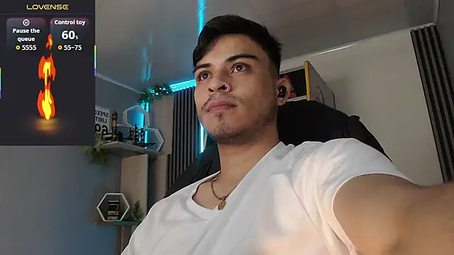 Snapshot of Bastian_MCcormick chatting on 15, 11, 2025 Bastian MCcormick online show from 15, 11, 2025