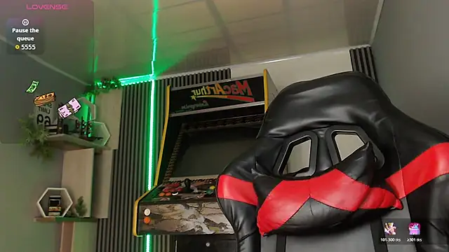 Snapshot of Bastian_MCcormick chatting on 20, 11, 2025 Bastian MCcormick online show from 20, 11, 2025