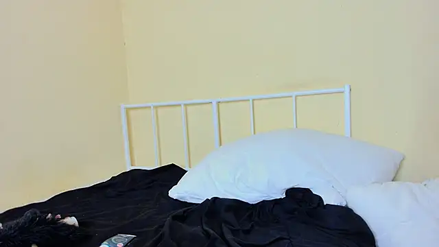 Snapshot of Naughty_Angelll chatting on 16, 10, 2025 Naughty Angelll online show from 16, 10, 2025