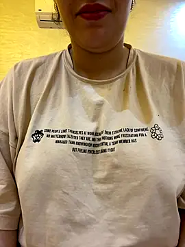 Snapshot of Bold-arabic-vibes chatting on 14, 12, 2025 Bold-arabic-vibes online show from 14, 12, 2025