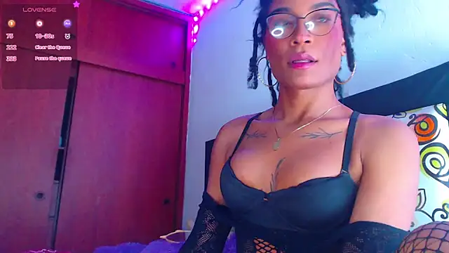 Cristalhottie2324 online show from 13, 11, 2025