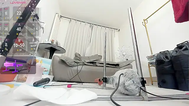 fox-yiyi online show from 18, 12, 2025