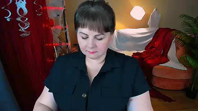 CrystaalStaar online show from 1, 11, 2025