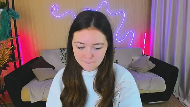 AlluringLookk online show from 11, 10, 2025