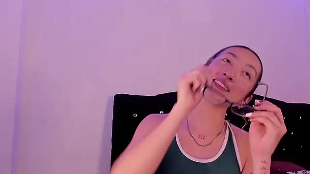 LauMiller online show from 10, 11, 2025