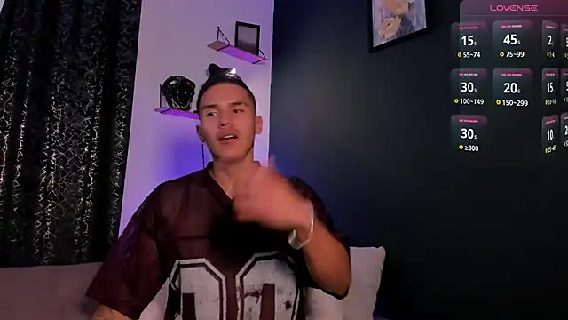 Snapshot of MarkSantozz chatting on 10, 3, 2026 MarkSantozz online show from 10, 3, 2026