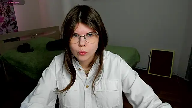 Snapshot of Beatrisss chatting on 1, 12, 2025 Beatrisss online show from 1, 12, 2025