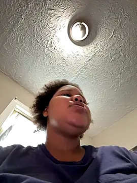 chocolate bella online show from 12, 11, 2025