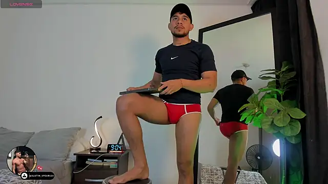 Snapshot of austin_spears_ chatting on 24, 9, 2025 austin spears online show from 24, 9, 2025