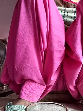 Love-pari077 online show from 6, 11, 2025