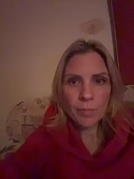 Snapshot of Lexi-Lux-X chatting on 27, 10, 2025 Lexi-Lux-X online show from 27, 10, 2025